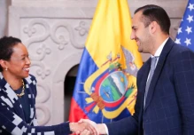 Ecuador se une a la Iniciativa Global de Adquisiciones del Gobierno de EE.UU.