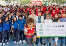 Municipio de Morona refuerza al Cuerpo de Bomberos 