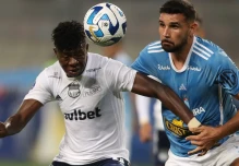 Emelec venció 1-0 a Sporting Cristal en Lima