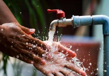 Más de 4.400 personas acceden a agua potable en la frontera norte