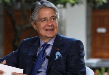 Lasso dice que nivel de contagio de covid está por debajo del 5 %