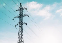 Colombia enfrenta déficit energético por El Niño y aumenta el riesgo de racionamientos 