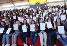 40.000 mujeres han recibido becas
