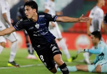 Independiente superó a Liga y el venezolano Farías anotó un hat-trick con la U. Católica 