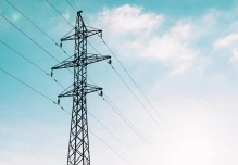 Colombia reactivará la venta de electricidad a Ecuador desde el 18 