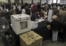 Ecuatorianos residentes en el exterior podrán acceder a votación virtual