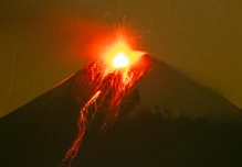 El Sangay registra explosiones sentidas a 175 kilómetros