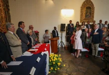 Villavicencio recibió homenaje póstumo y una condecoración