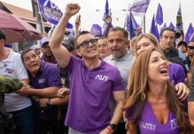 Noboa necesita $ 320 millones para cumplir con nuevos bonos y ayudas sociales 
