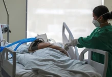 Médicos piden declarar emergencia en sistema de salud tras muerte de neonatos