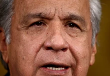Lenín Moreno rechaza que Asamblea tumbara su ley de dolarización
