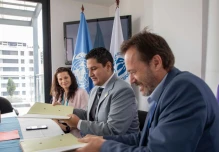 Acnur donó 115 radios a Ecuador para emergencias de El Niño