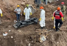 Los muertos por el alud en Alausí aumentan a 60