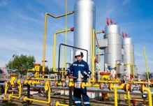 Perú importa más del 80 % del combustible que consume pese a tener producción petrolera