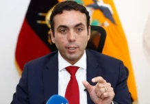 Ecuador: expectativa por Plan Económico que será presentado el 2 de abril