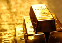 El oro bajó a $ 3.227 por onza 