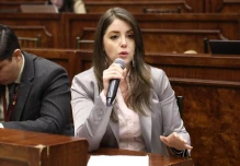 Mónica Palacios, asambleísta correísta, fue suspendida por acoso