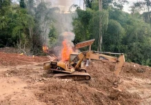 Minería ilegal gana terreno y amenaza a la actividad formal en Perú