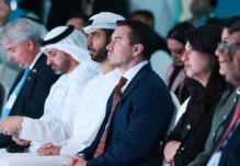Daniel Noboa fortalece lazos de inversión en Emiratos Árabes Unidos