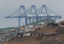 Perú: El megapuerto de Chancay inició oficialmente sus operaciones