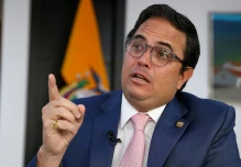 Gobierno e indígenas cierran mesa de diálogo de minas y petróleo 