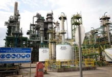La producción petrolera de Petroecuador se hunde en sus principales bloques