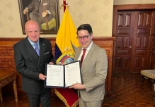 El BEI prestará $ 100 millones a Ecuador para vacunación infantil