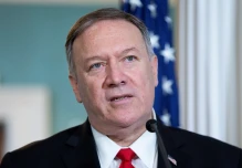 Mike Pompeo habla con Luis Gallegos de pesca y seguridad