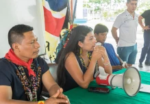 Asambleístas ecuatorianas envueltas en escándalos conmocionan a Twitter el fin de semana

