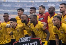 Barcelona venció 2-0 a Emelec en el ‘Clásico del Astillero’ 
