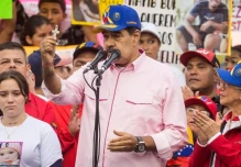 Maduro llama "usurpador y fraudulento" a Noboa