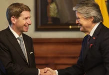 Lasso recibió al director del DFC para ampliar proyectos ambientales