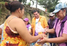 Esmeraldas: Afectados por el sismo recibieron ayuda 