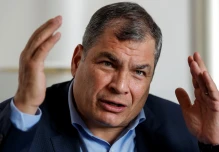 Rafael Correa pide adelanto de elecciones 