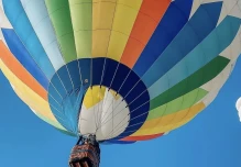 Más de 20 globos aerostáticos volarán por la Mitad del Mundo
