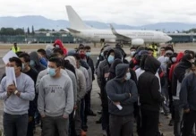 EE.UU. pidió a Ecuador que reciba a migrantes de otras nacionalidades