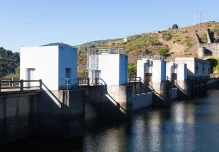 Nivel de los embalses en Colombia impide exportación de energía a Ecuador