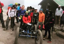 Ecuatoriano Zuko Carrasco coronó el Kilimanjaro
