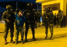 El Ejercito aprehendió a dos terroristas en Huaquillas