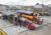 Focalizar los subsidios a los combustibles, el paso difícil que debe dar Noboa