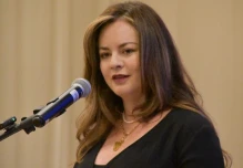 La renuncia de Rebeca Illescas evidencia fragilidad del sector minero 