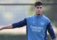 Piero Hincapié, listo para debutar con el Arsenal