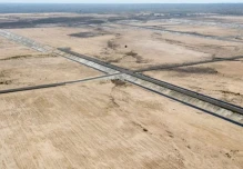 Noboa evalúa usar terrenos de la Refinería del Pacífico para proyectos solares y vivienda