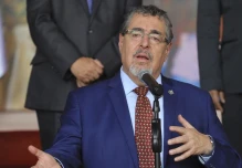 Noboa y Sommerfeld asistirán a toma de posesión en Guatemala