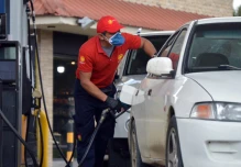 Con tres refinerías cerradas, Ecuador importará todos los combustibles
