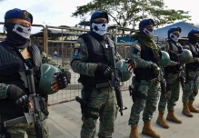 Las FFAA realizan una operación en la prisión de Guayaquil donde murieron 116 reos