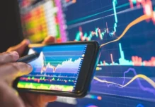 Proyecciones económicas de Noboa contradicen a las del BCE y FMI 