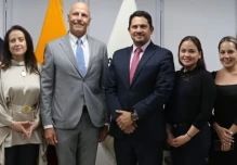 Ecuador firmó contrato con SolGold para la construcción de Cascabel