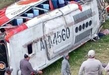 9 personas murieron en accidente de autobús en Chimborazo