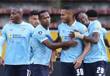 U. Católica y Barcelona avanzaron a la tercera fase de la Libertadores